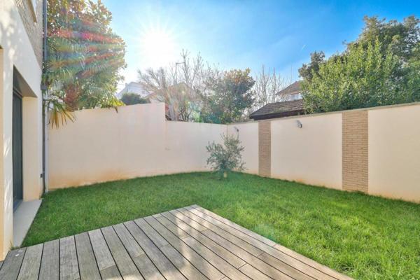 Maison Villejuif 95  m2