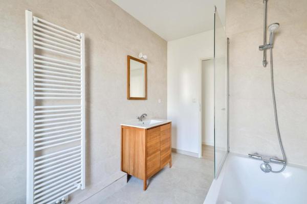 Maison Villejuif 95  m2