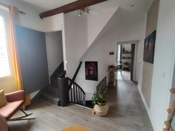 À vendre - Maison, 7 pièces située à Montval-sur-Loir (72500)