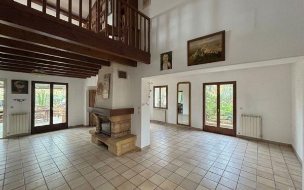 Maison à vendre    5 pièces • 155,31 m2 Marguerittes