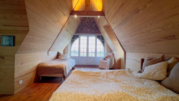 Finistère (29) – À vendre à PONT AVEN - Maison à vendre 6 pièces de 145 m² habitable et 230 m² utile - Terrain de 4 500 m² - Garage - Atelier - Serre.