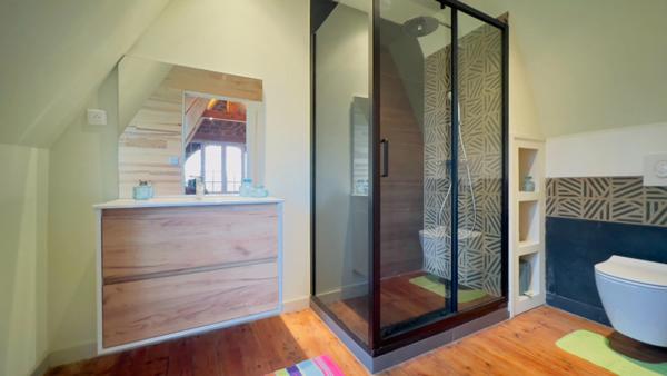 Finistère (29) – À vendre à PONT AVEN - Maison à vendre 6 pièces de 145 m² habitable et 230 m² utile - Terrain de 4 500 m² - Garage - Atelier - Serre.