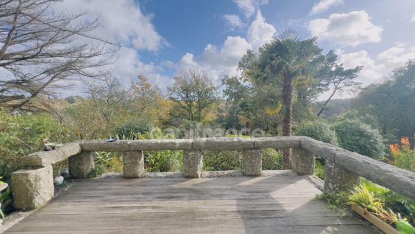 Finistère (29) – À vendre à PONT AVEN - Maison à vendre 6 pièces de 145 m² habitable et 230 m² utile - Terrain de 4 500 m² - Garage - Atelier - Serre.