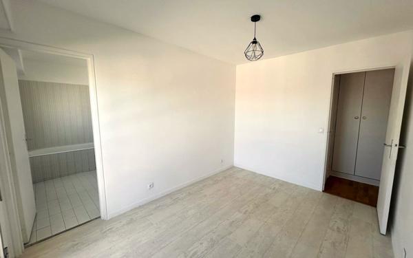 Appartement à louer    2 pièces • 45,11 m2 Asnières-sur-Seine
