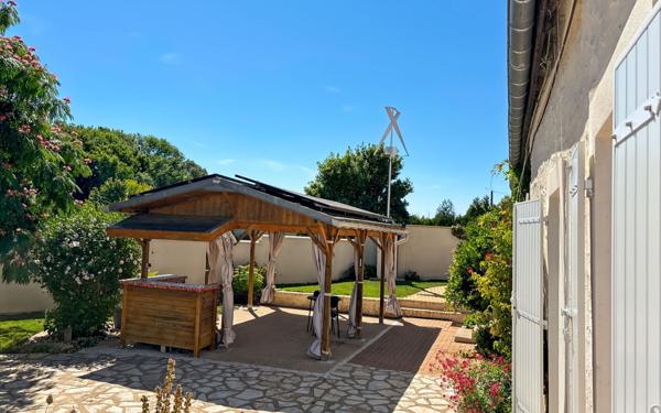 Maison à vendre    6 pièces •  Puiseaux