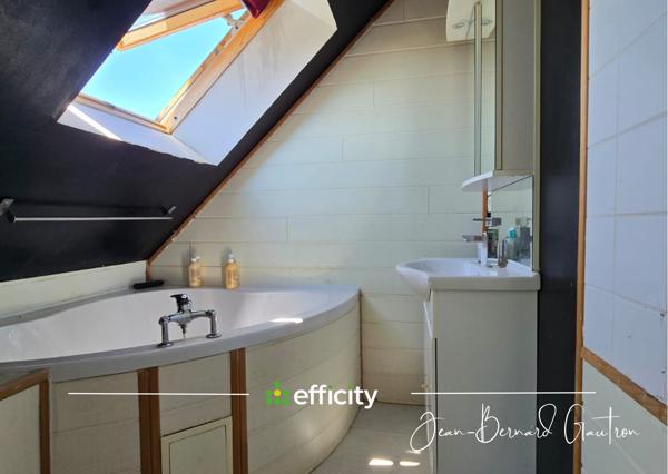 Maison
         5 pièces
        - 119 m² 213 000 € *