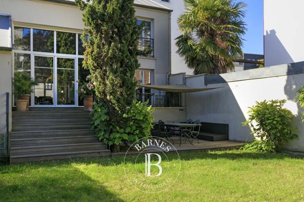 Issy-les-Moulineaux, Maison 5 Chambres -  188 m² à vendre