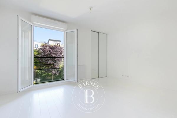 Issy-les-Moulineaux, Maison 5 Chambres -  188 m² à vendre