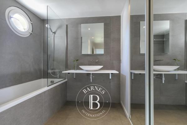Issy-les-Moulineaux, Maison 5 Chambres -  188 m² à vendre