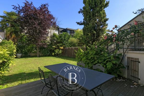 Issy-les-Moulineaux, Maison 5 Chambres -  188 m² à vendre