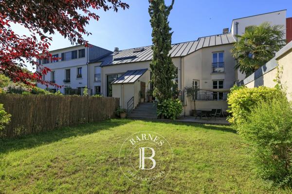 Issy-les-Moulineaux, Maison 5 Chambres -  188 m² à vendre