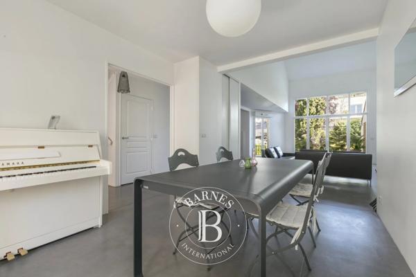 Issy-les-Moulineaux, Maison 5 Chambres -  188 m² à vendre