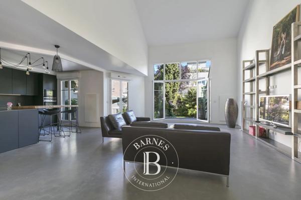Issy-les-Moulineaux, Maison 5 Chambres -  188 m² à vendre