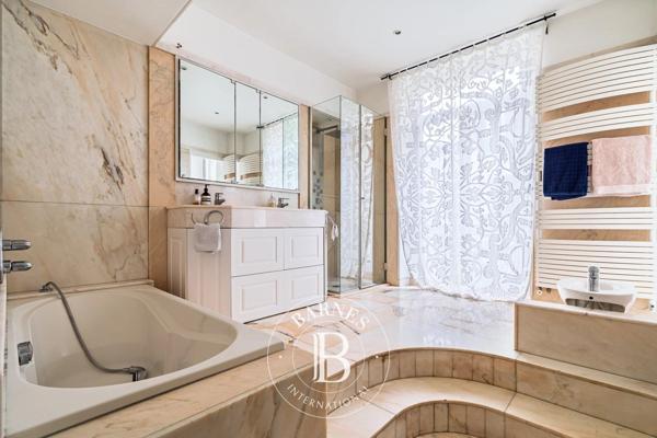 Paris 16ème, Appartement 4 Chambres -  287 m² à vendre