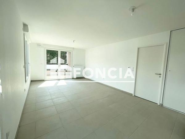 Location Appartement 3 pièces 60.3 m² - 28 AVENUE JACQUES CHIRAC Toulouse 31500
