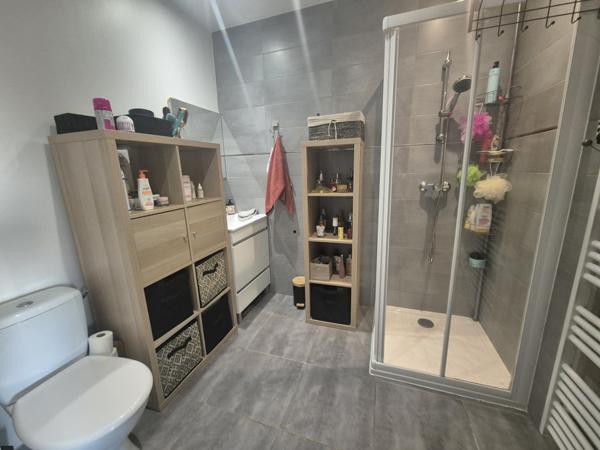 Laure (13180) Appartement 2 pièces avec jardin d'env 170 m²