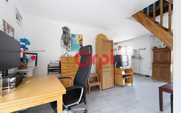 Appartement à vendre    3 pièces • 54 m2 Paris 10