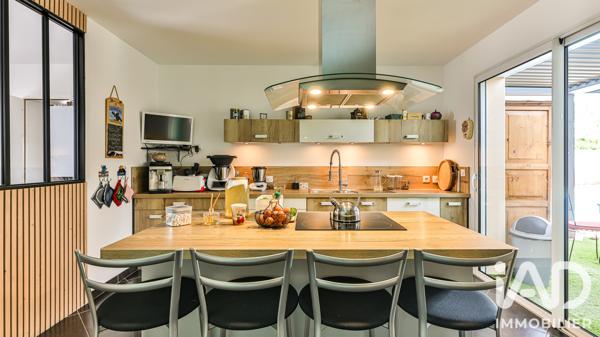 Maison à vendre 7 pièces 216 m² Le Fenouiller