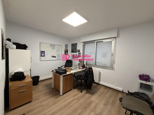 A louer - Entrepôt 285 m2 - Secteur Hennebont