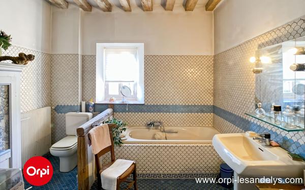 Maison à vendre    7 pièces • 268 m2 Saint-Clair-sur-Epte