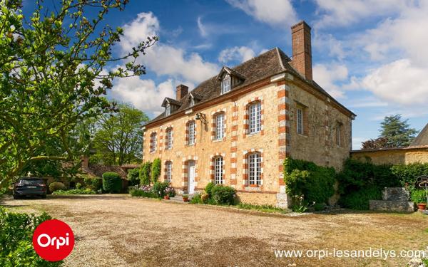 Maison à vendre    7 pièces • 268 m2 Saint-Clair-sur-Epte