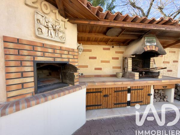 Maison à vendre 5 pièces 91 m² Saint-Yrieix-sur-Charente