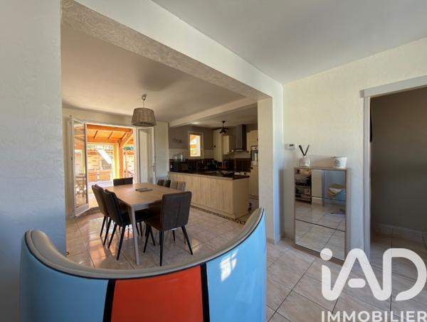 Maison à vendre 5 pièces 91 m² Saint-Yrieix-sur-Charente