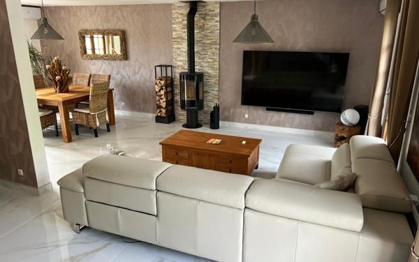 Maison à vendre    5 pièces •  Étréchy