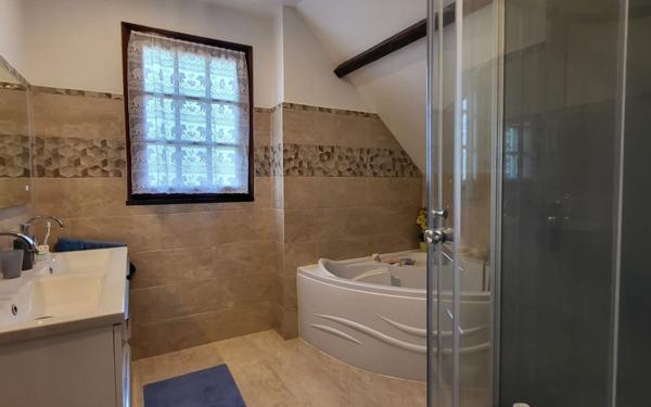 Maison à vendre    5 pièces •  Étréchy