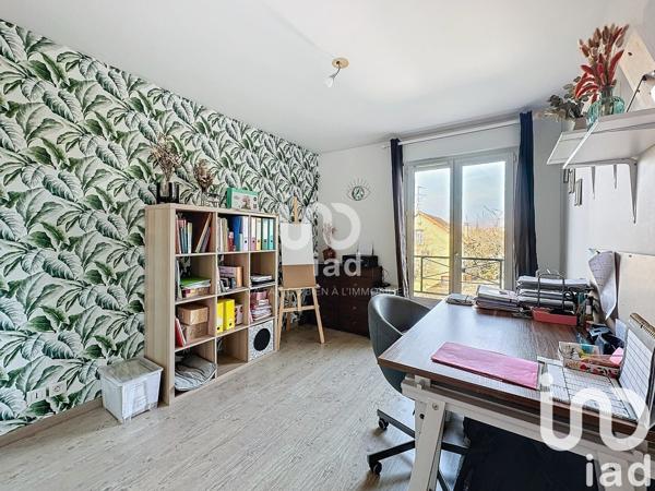 Appartement à vendre 4 pièces 86 m² Dammarie-les-Lys