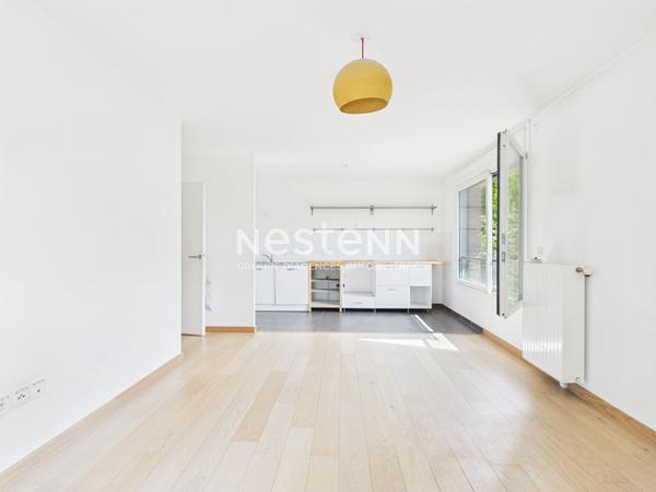 Appartement 3 pièces 65.70 m2 QUAI DE LA MARNE