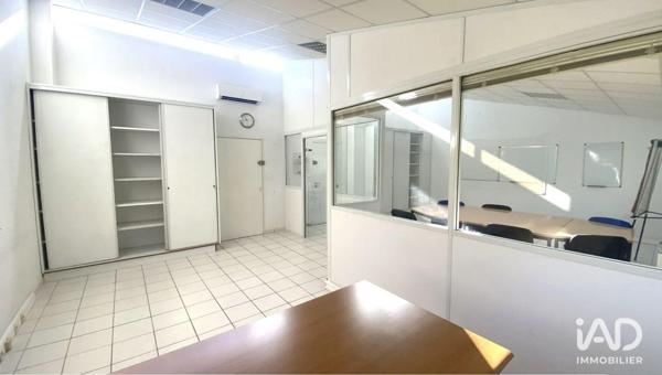 Bureaux à vendre 57 m² Nîmes-Saint-Césaire