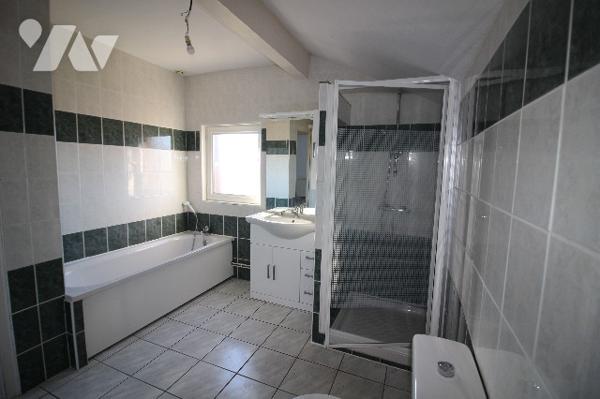 TIGNIEU-JAMEYZIEU (38230) - Villa 6 pièces de 116 m² - terrain de 837 m²