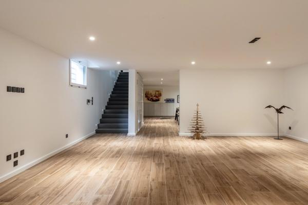 Ecully - Maison contemporaine - 5 chambres - Salle de sport - Piscine - Garage