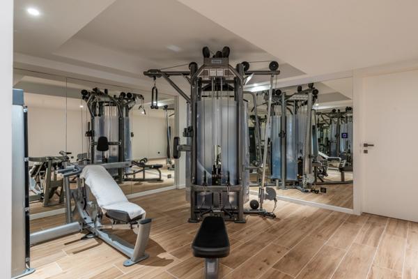 Ecully - Maison contemporaine - 5 chambres - Salle de sport - Piscine - Garage