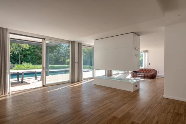 Ecully - Maison contemporaine - 5 chambres - Salle de sport - Piscine - Garage
