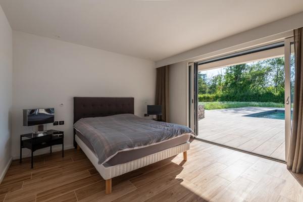Ecully - Maison contemporaine - 5 chambres - Salle de sport - Piscine - Garage
