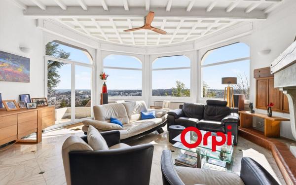 Maison à vendre    6 pièces • 270 m2 Sainte-Foy-lès-Lyon