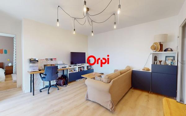 Appartement à vendre    2 pièces • 49 m2 Vaulx-en-Velin