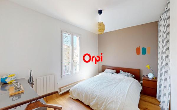 Appartement à vendre    2 pièces • 49 m2 Vaulx-en-Velin