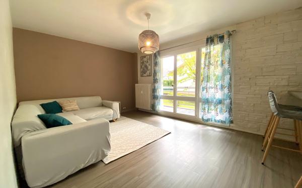 Appartement à louer    3 pièces • 49,60 m2 Annemasse
