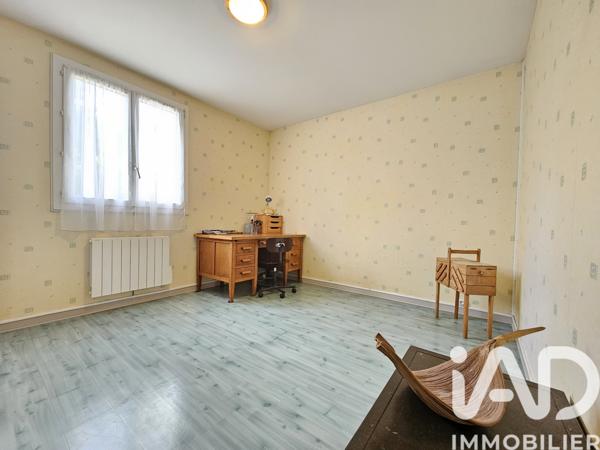 Maison à vendre 5 pièces 99 m² Le Breil-sur-Mérize