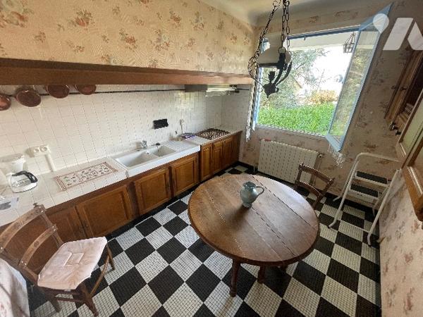 Maison avec sous-sol, jardin et deux chambres – Odos