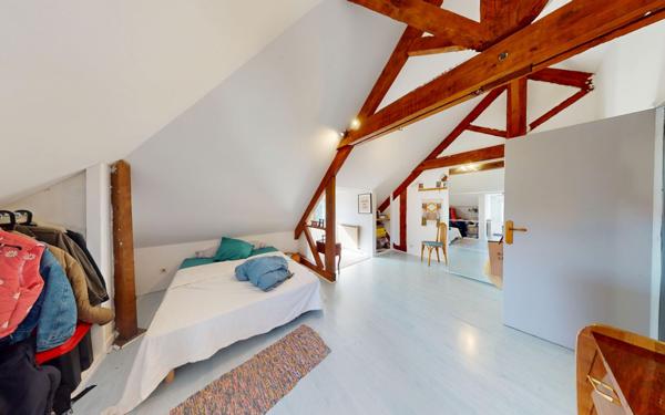 Maison à vendre    8 pièces •  Villenave-d'Ornon