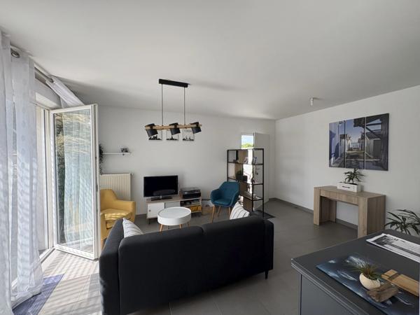 COUP DE COEUR - T3 DUPLEX AVEC JARDIN - TRAM D A PIED