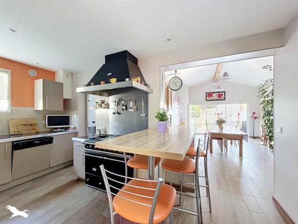 Maison 535 500 € Blanquefort 7 p 190 m² DPE C