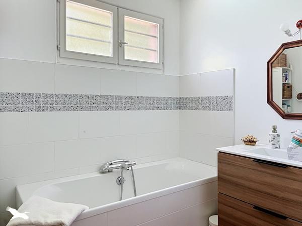Maison 512 400 € Cestas 4 p 124 m² DPE C
