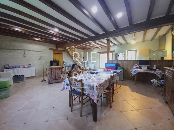 86420 MONTS SUR GUESNES Ensemble immobilier de 2 maisons à MONTS SUR GUESNES