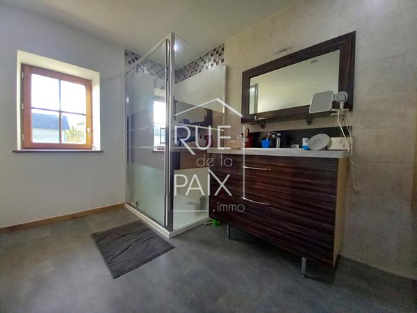 86420 MONTS SUR GUESNES Ensemble immobilier de 2 maisons à MONTS SUR GUESNES