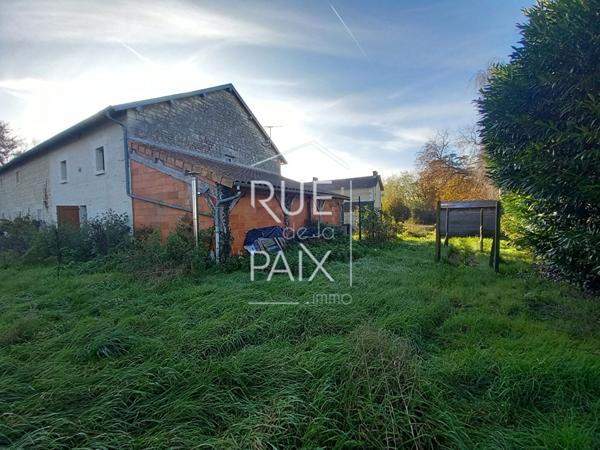 86420 MONTS SUR GUESNES Ensemble immobilier de 2 maisons à MONTS SUR GUESNES